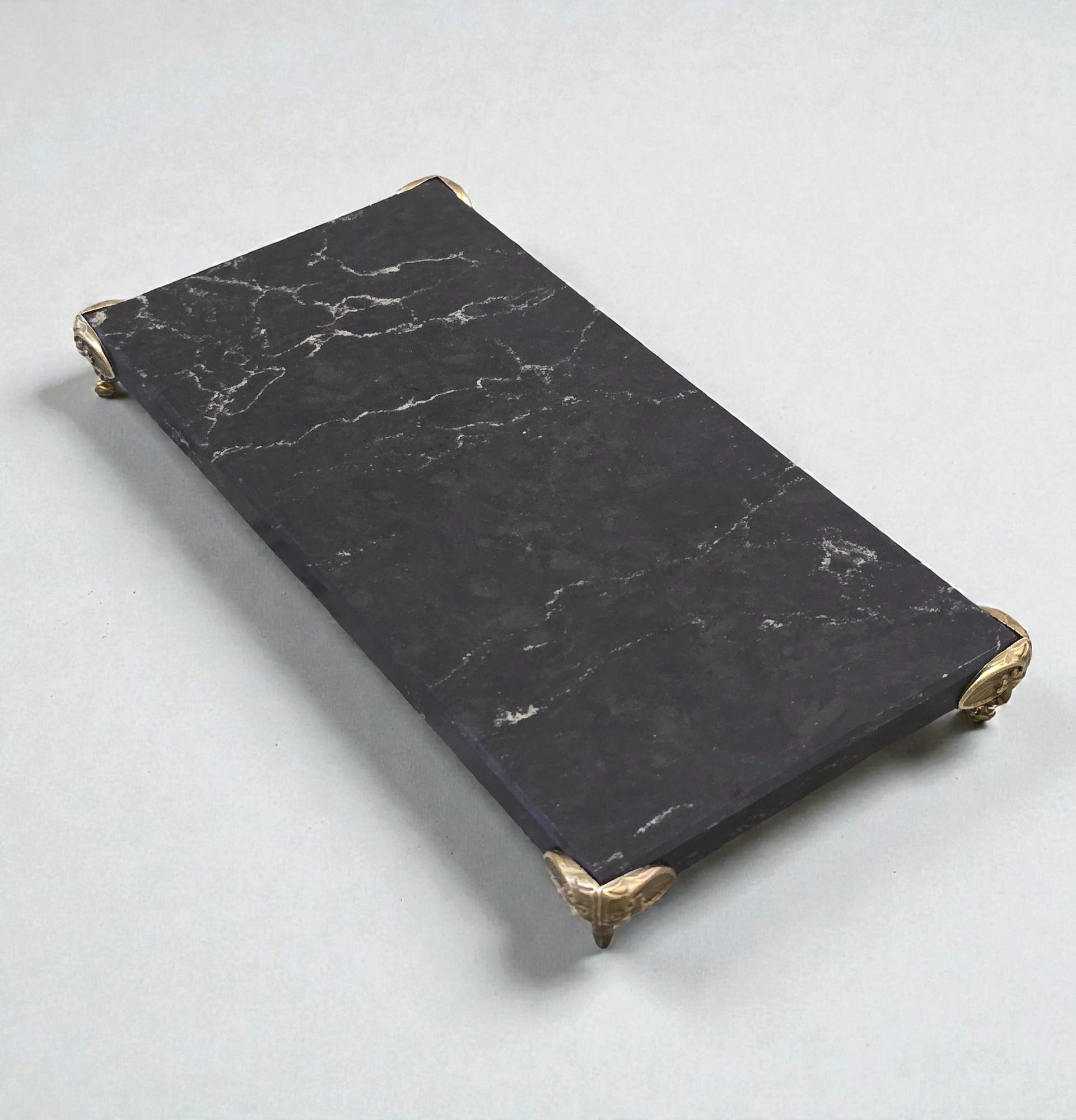 Сервировочная доска из кварца (СД-08)