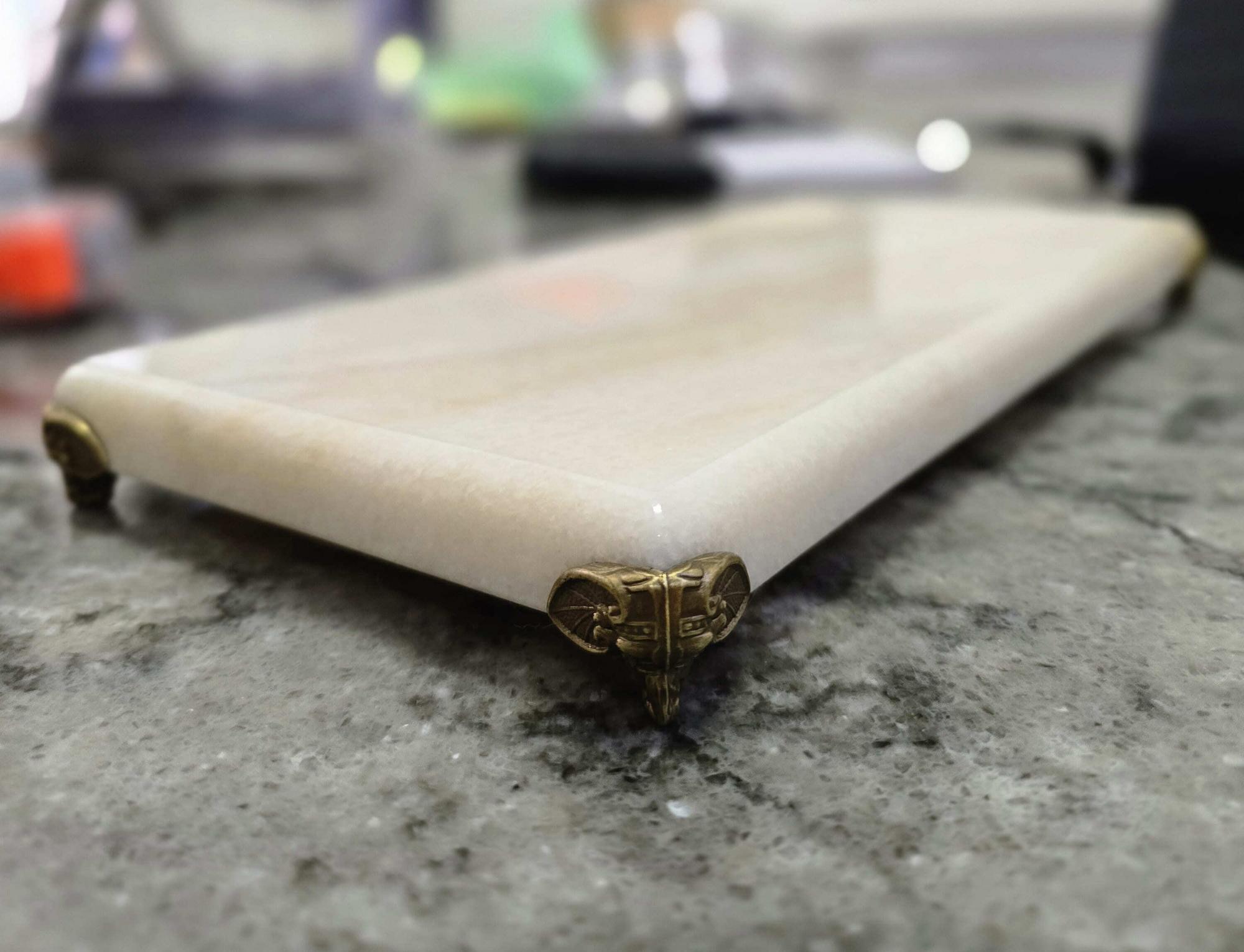 Сервировочная доска из мрамора (СД-10)