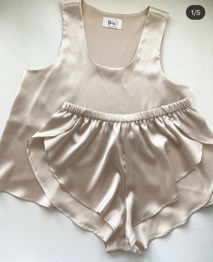 ШОРТИКИ "ЛЕПЕСТКИ"