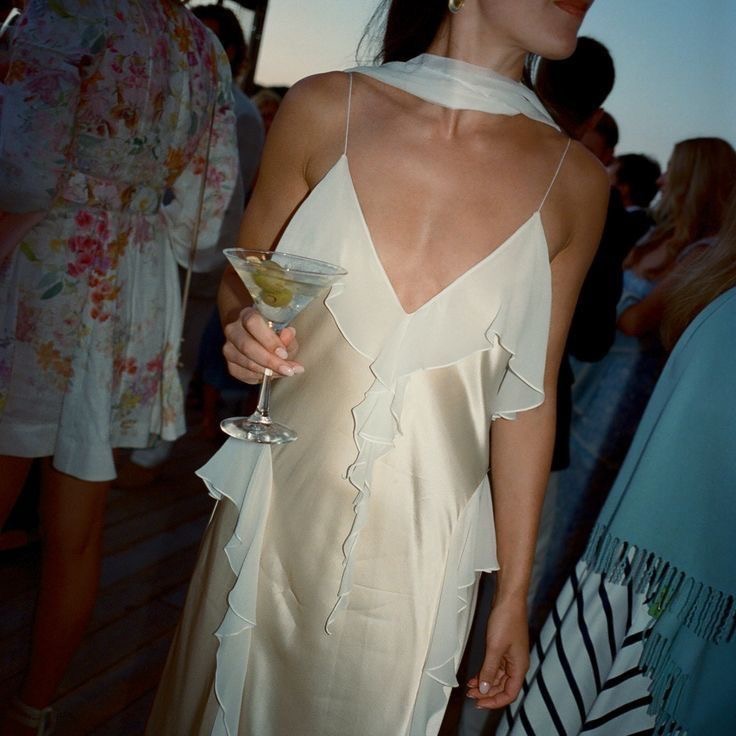 СОРОЧКА С ВОЛАНАМИ ИЗ ШИФОНА