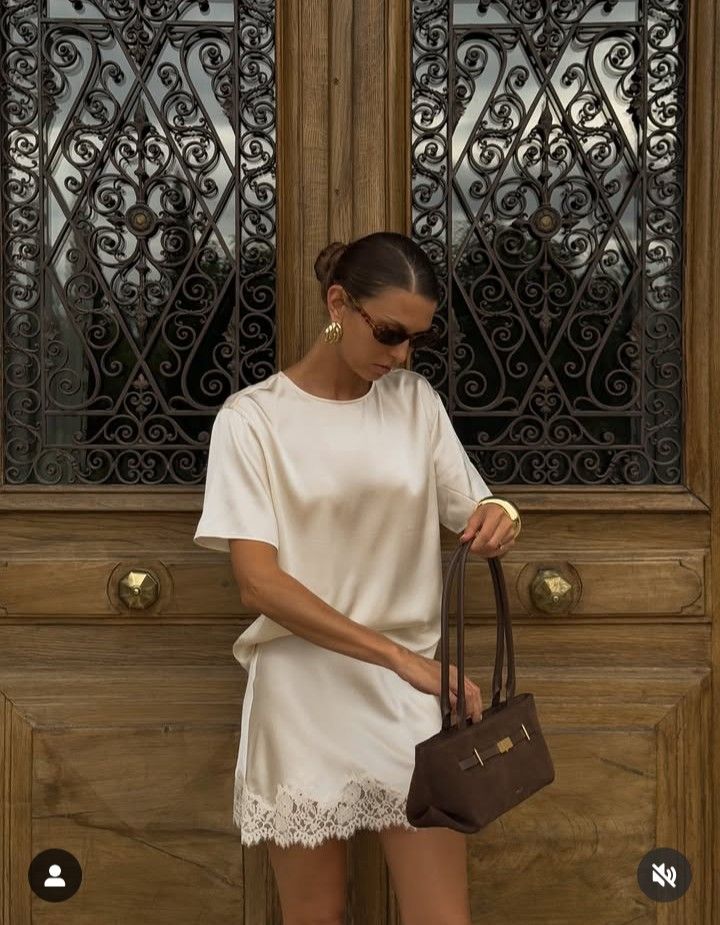 БЛУЗА-ФУТБОЛКА ЭЛЕГАНТНАЯ