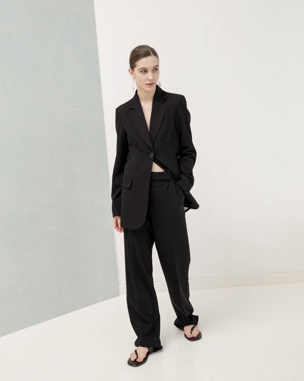 Брюки костюмные средней посадки