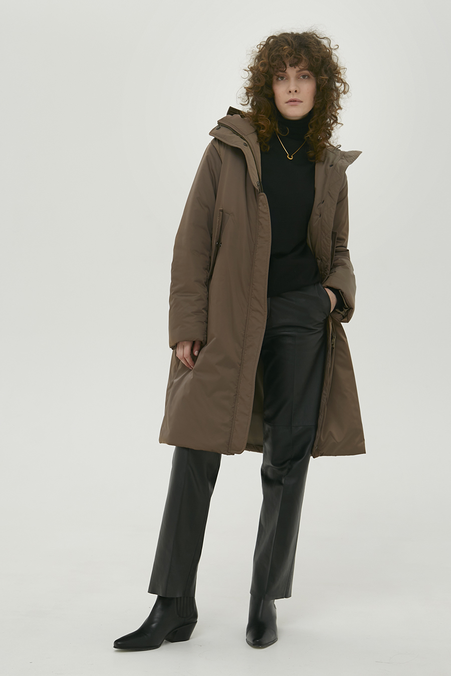 Парка удлиненная цвета "орех"