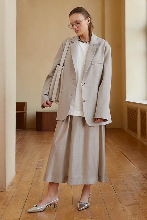 Пиджак однобортный светлый бежевый