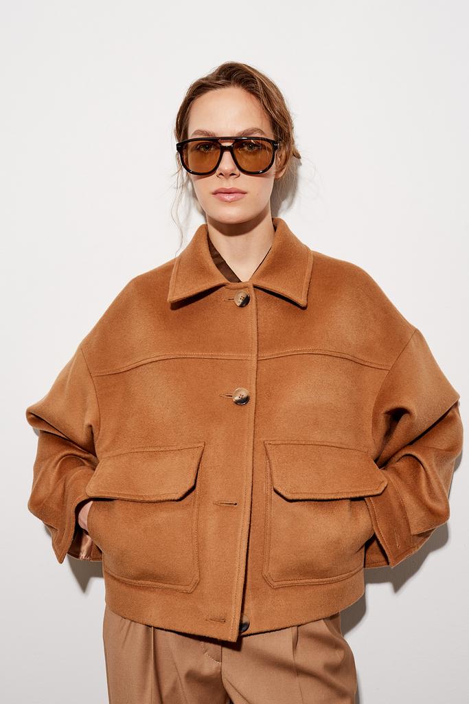 Короткий жакет из шерсти