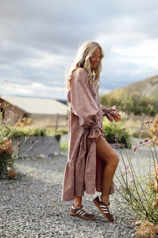 «Weekend Dress» из фланели c цветочным акцентом
