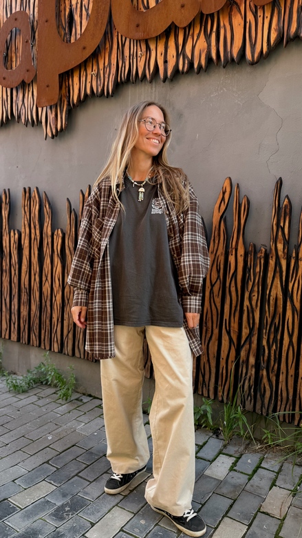 Брюки из хлопкового микро вельвета  молочного цвета