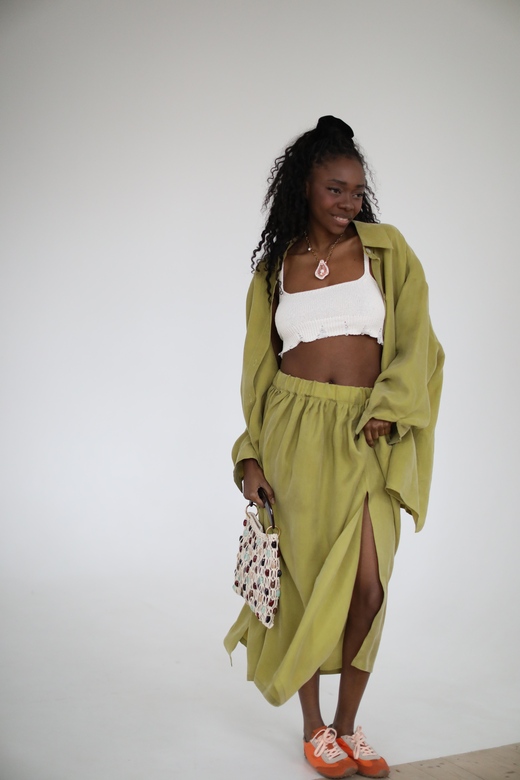 Комплект из купры:  юбка + рубашка «Симпл» лаймового цвета