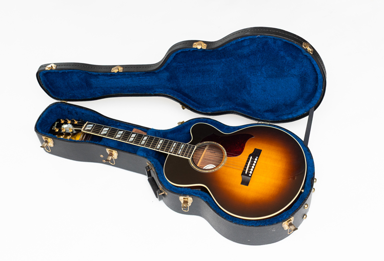 Gibson Guitar (Acoustic-Electric)