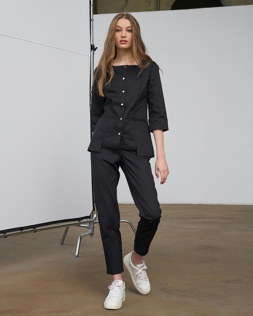 черные медицински ебрюки с косыми карманами