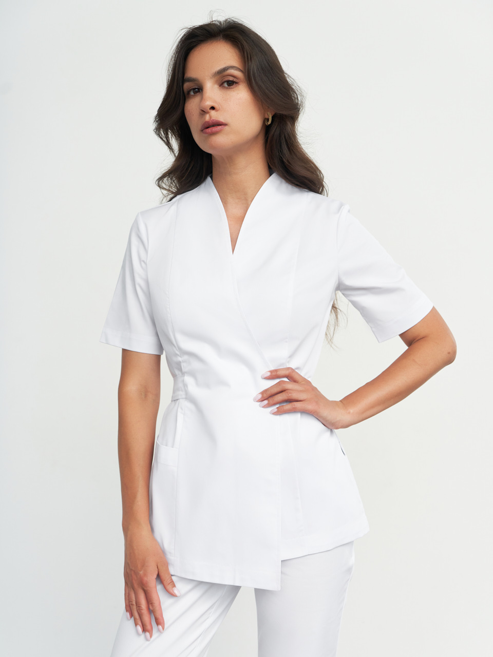Хирургическая блуза на запахе с поясом белая KL 210