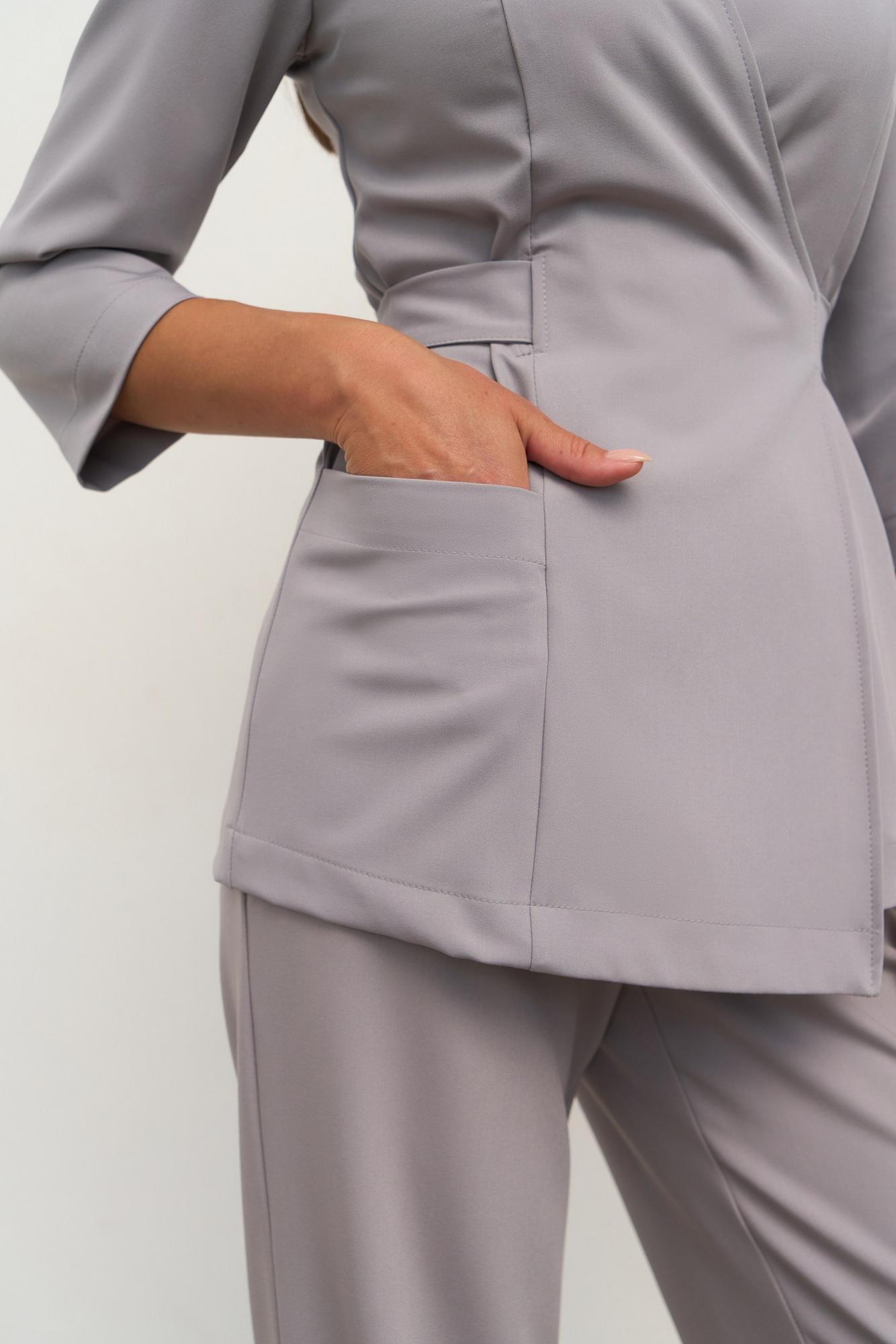 Блуза на запахе с поясом с рукавом 3/4 светло серая KL 211