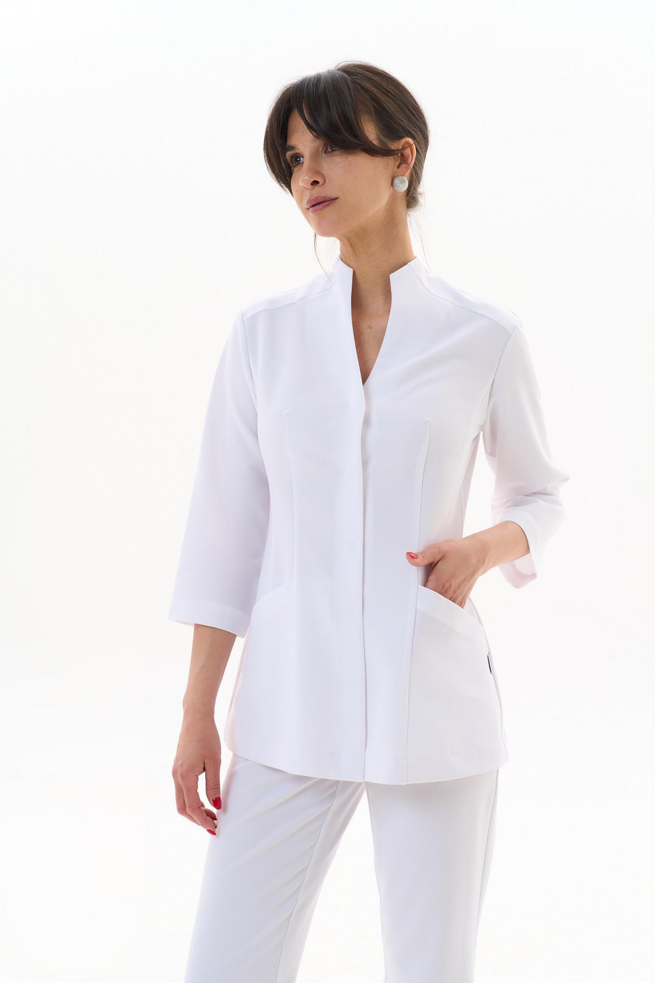 Блуза с воротником-стойкой с рукавом 3/4 белая KL 231