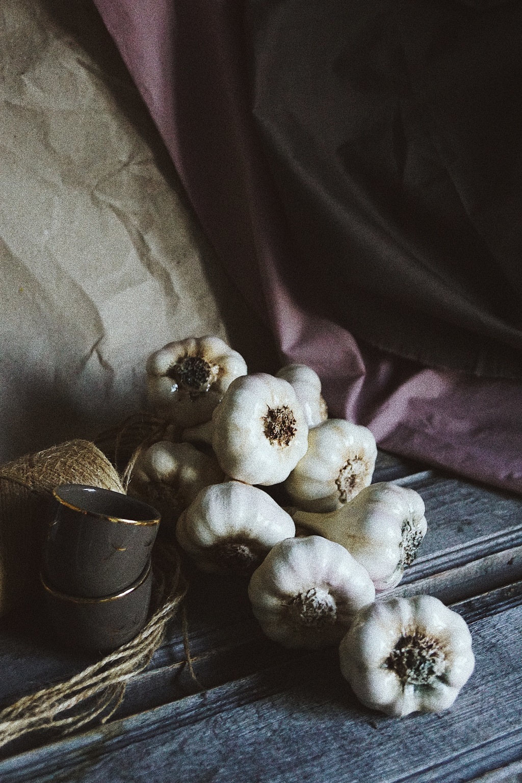 Гирлянда из керамического чеснока