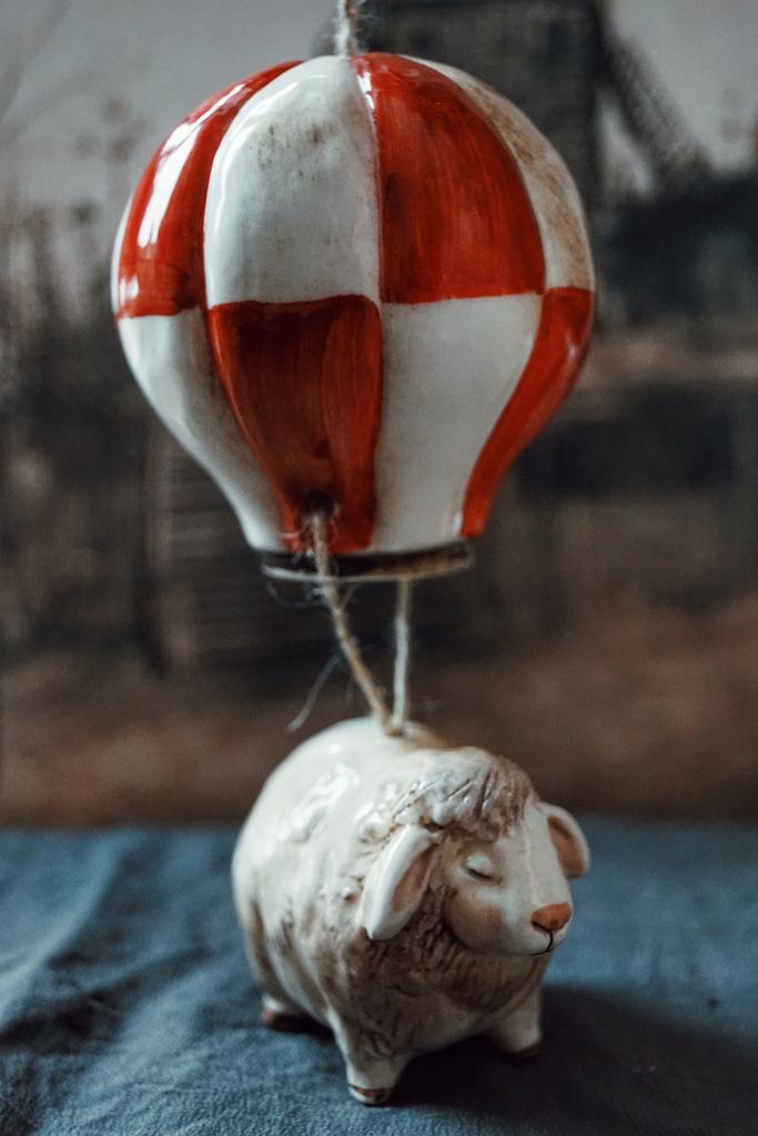 Елочная игрушка Овечка На Шаре