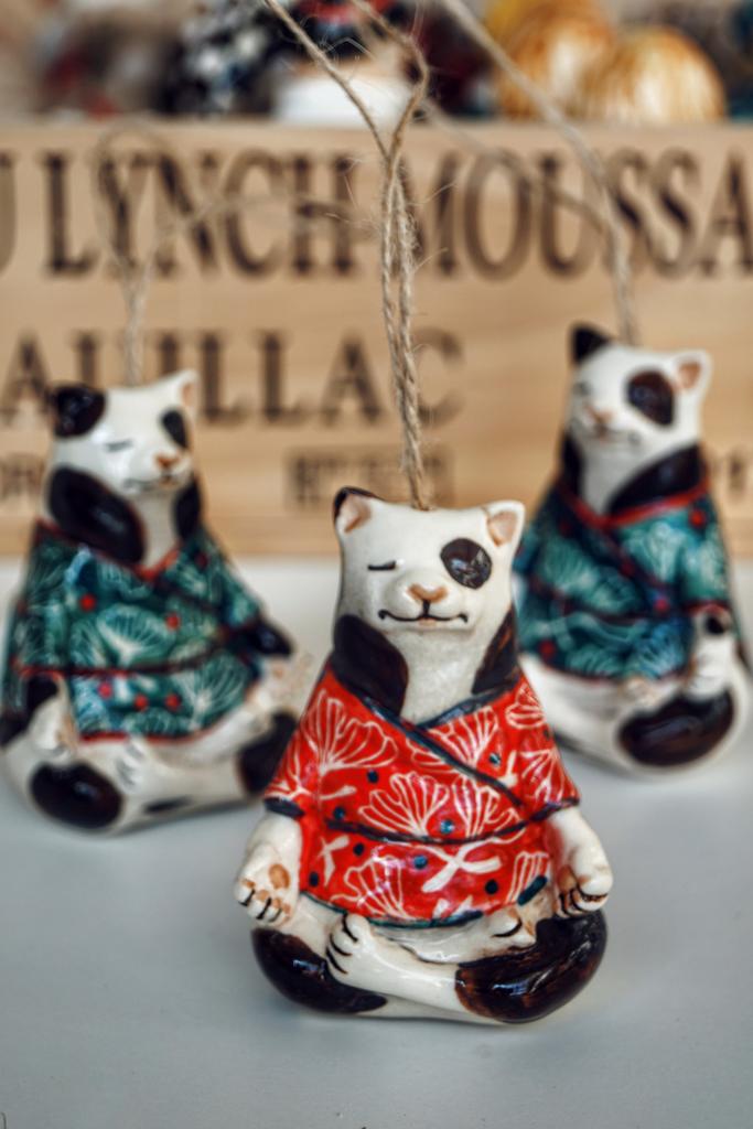 Елочная игрушка «Кот-буддист"