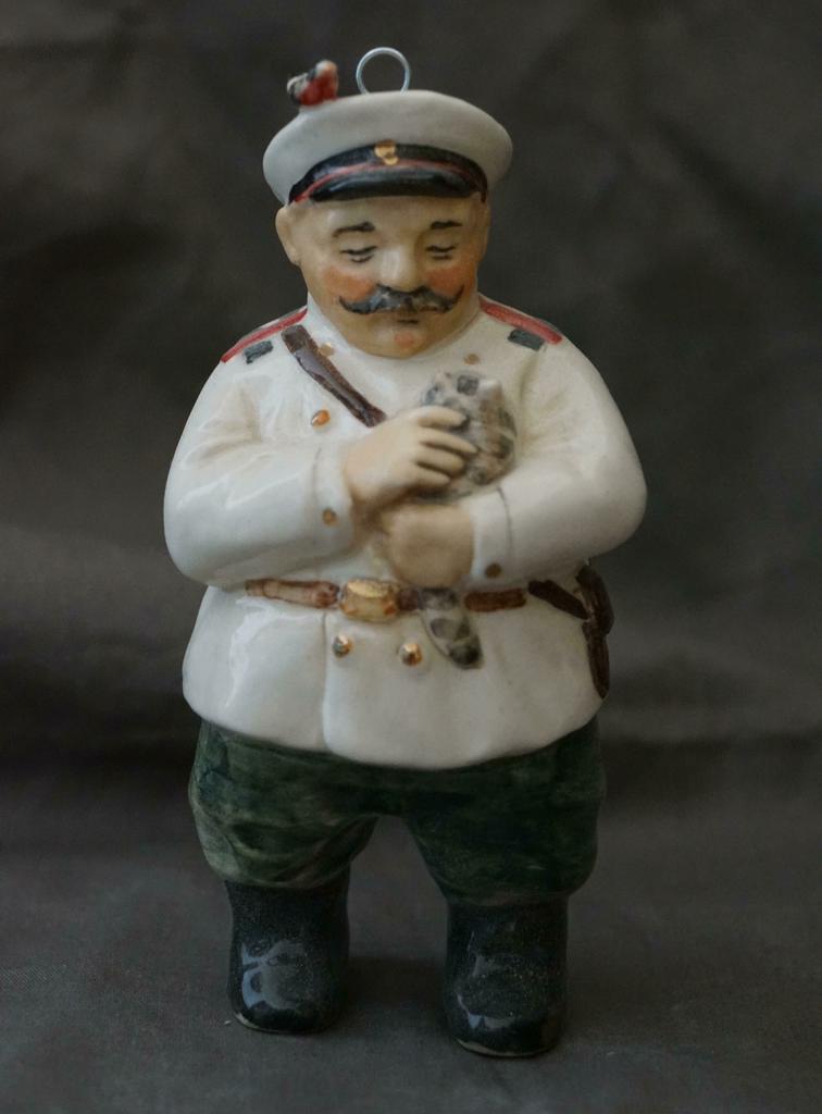 Елочная игрушка  Городовой