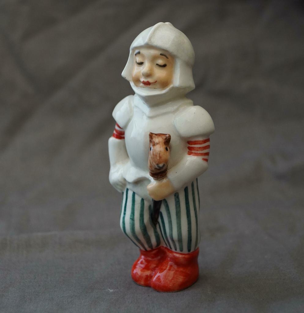 Елочная игрушка Рыцарь