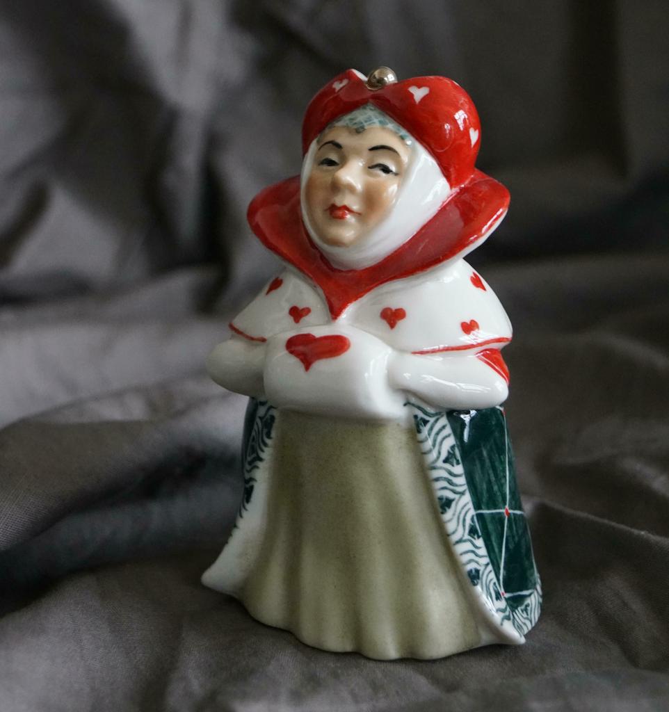 Елочная игрушка Красная Королева