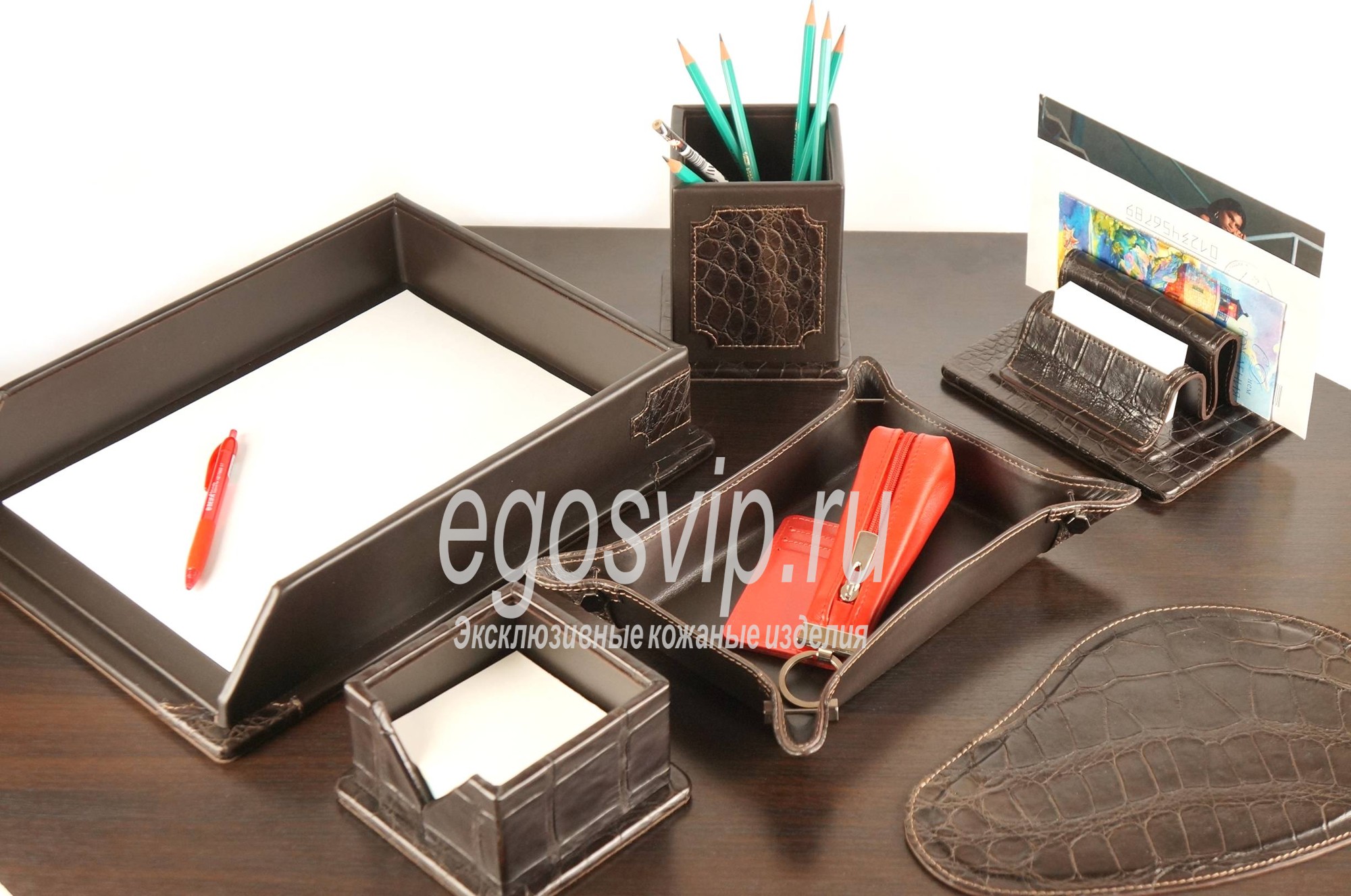Кожаный набор на стол руководителя  Люкс / 6 предметов