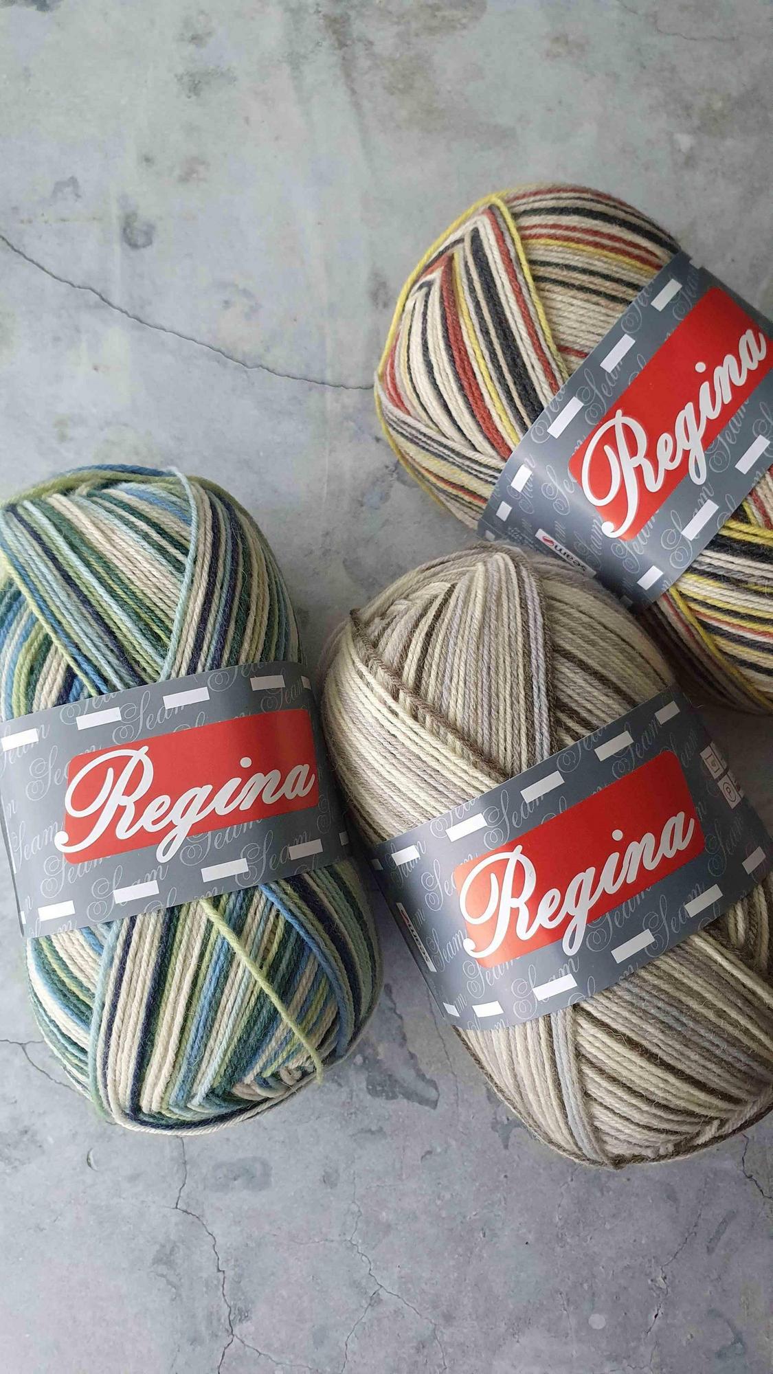 Seam Regina Print