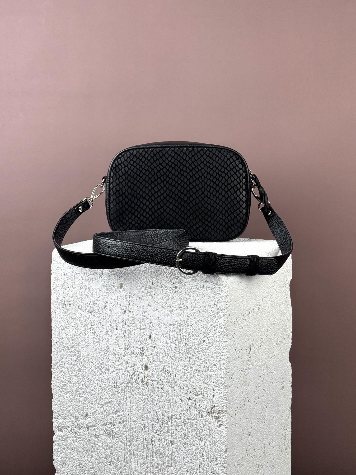 ПОЛЛИ чёрная змея (под заказ)