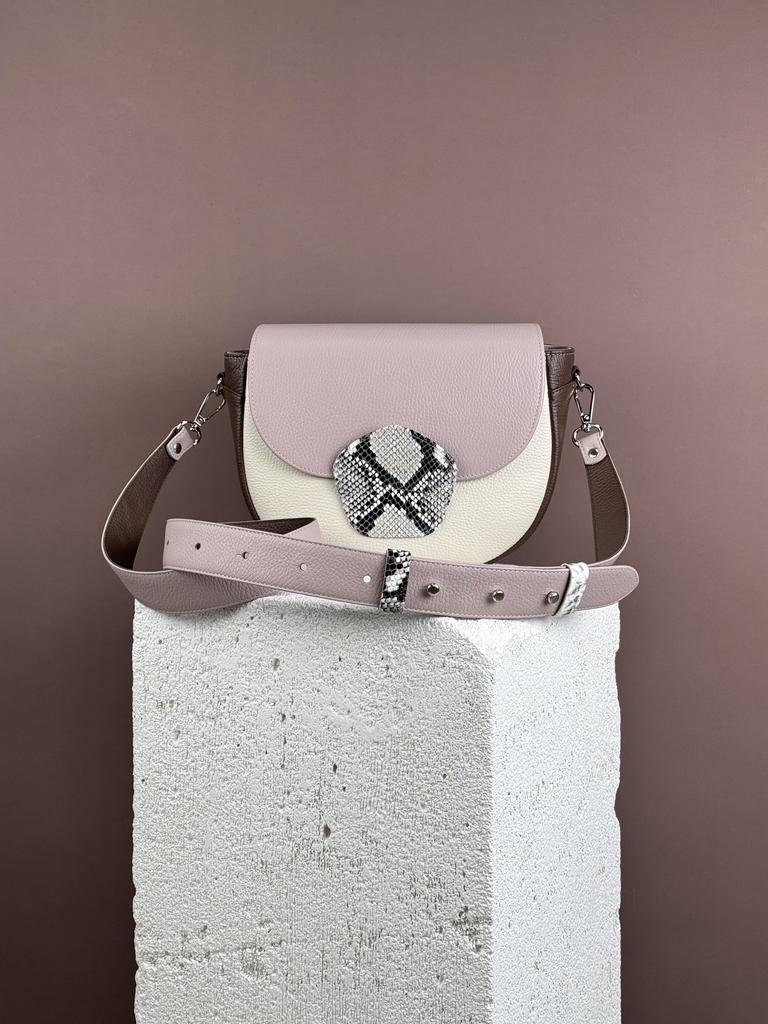 ЛОРА йогурт + молоко + нутелла + питон (под заказ)