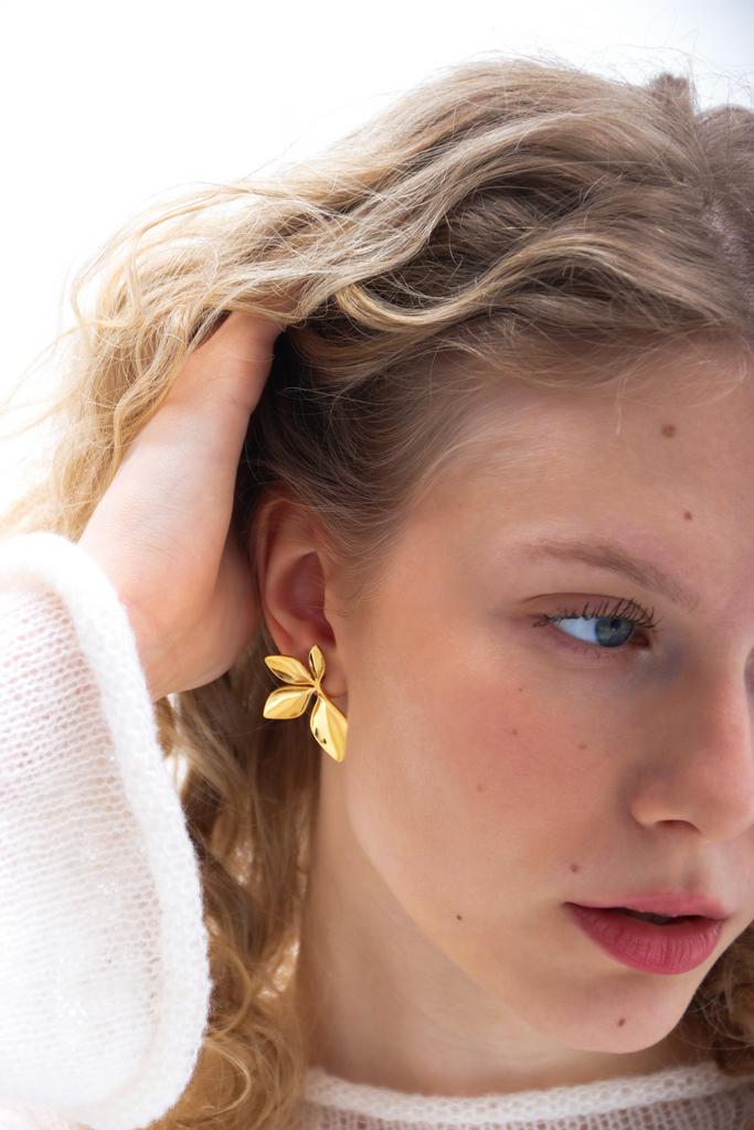 серьги лепестки