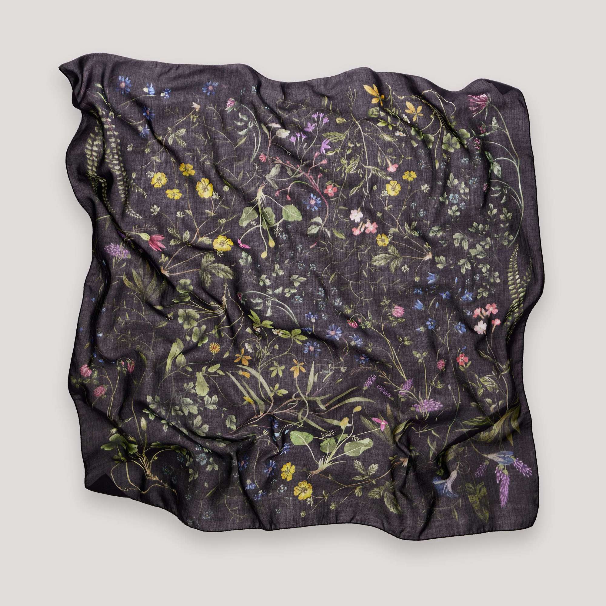 Шаль "Луг" (чёрный)