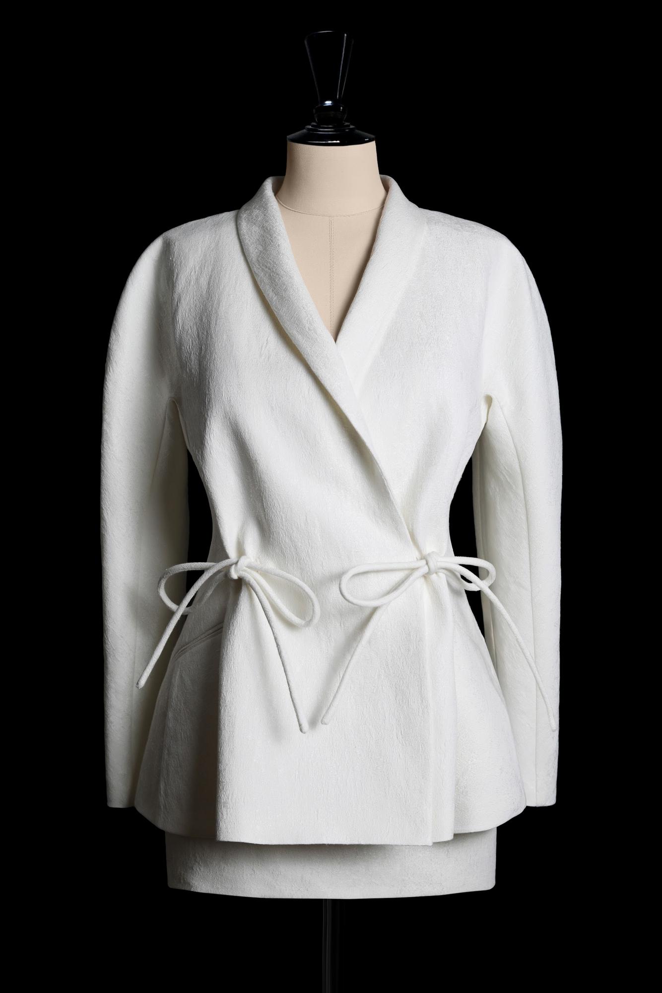 костюм Миюки