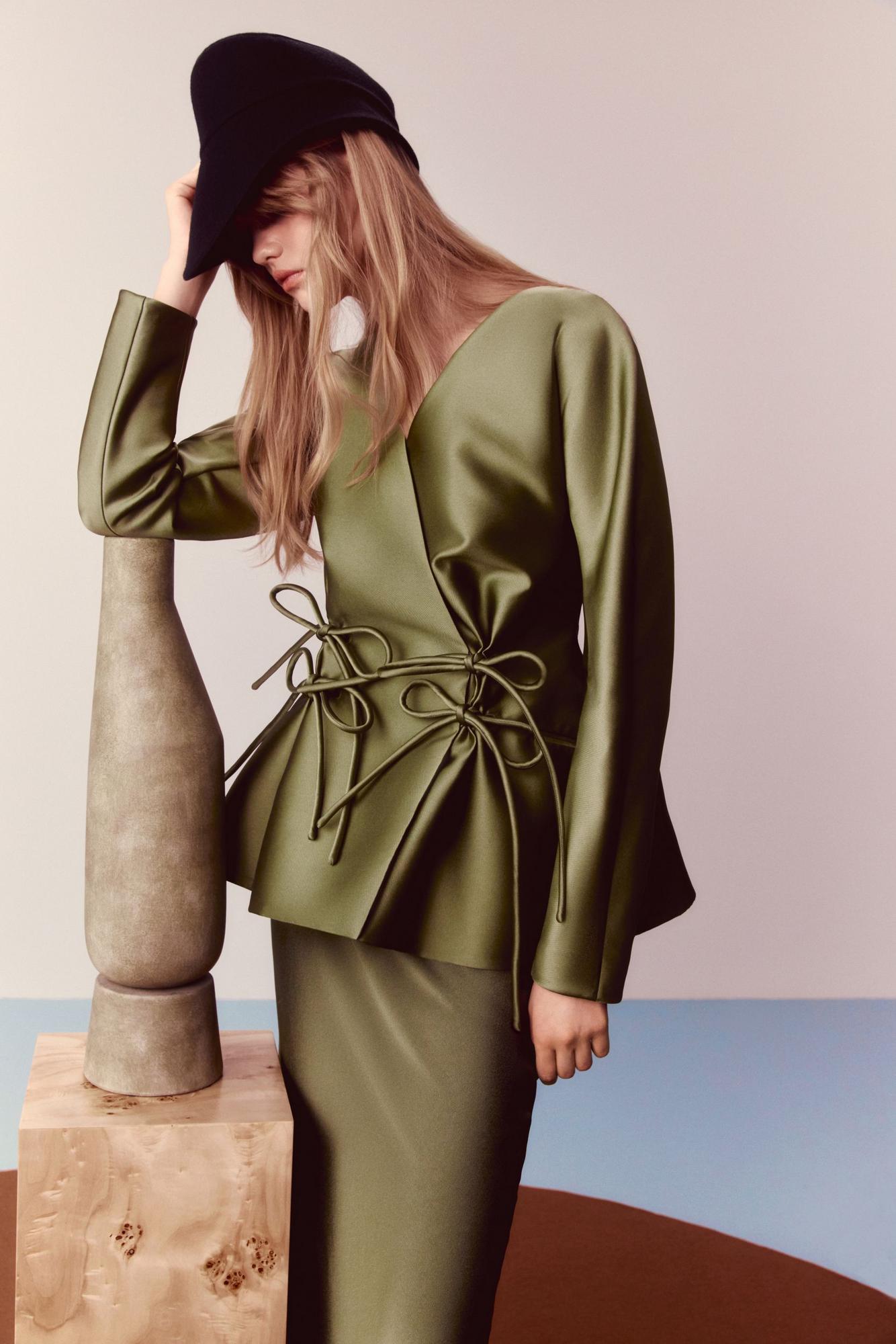 костюм Мьюки