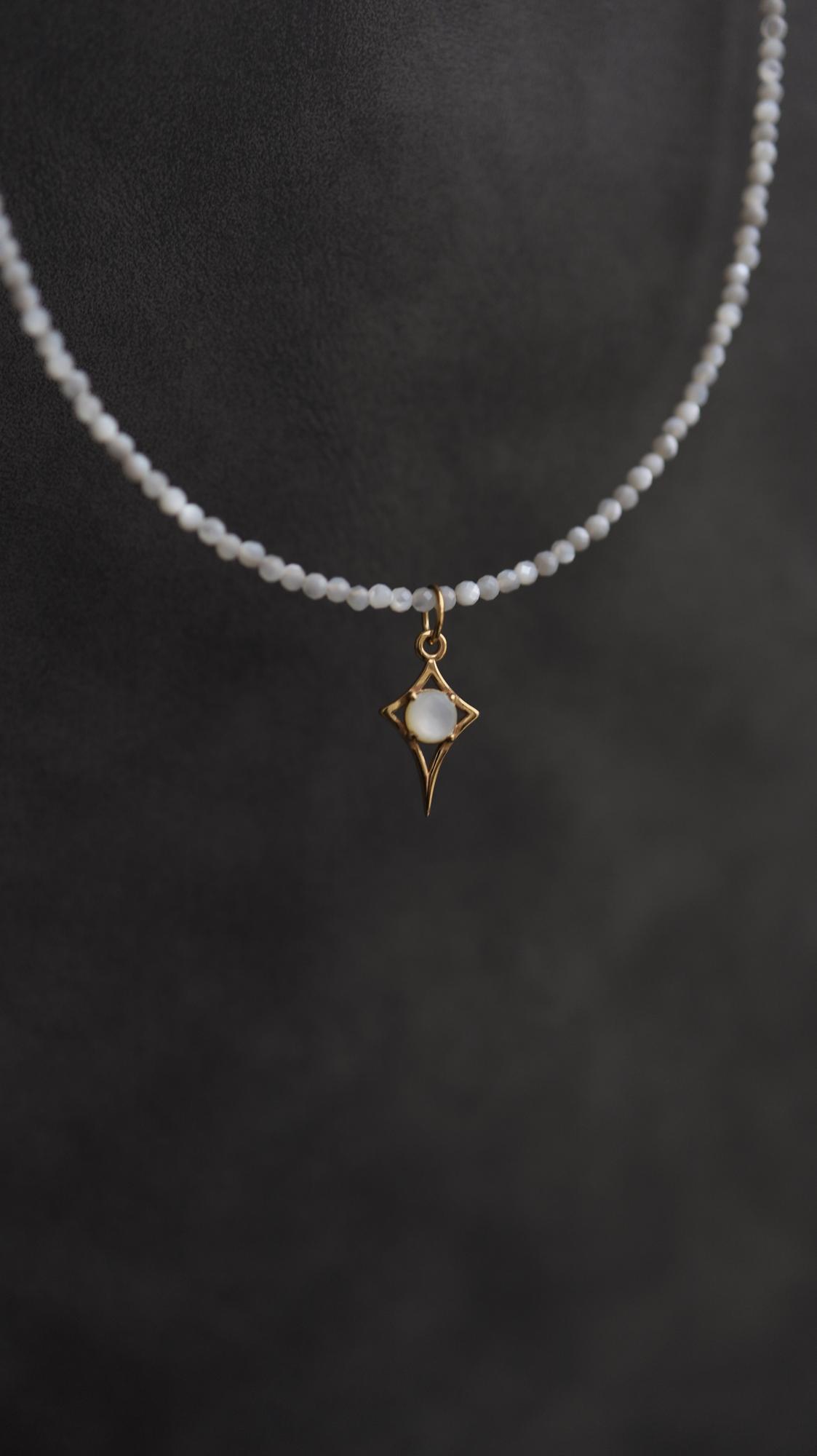 Pearl Star Sunny Necklace I Колье «Путеводная звезда» с перламутром