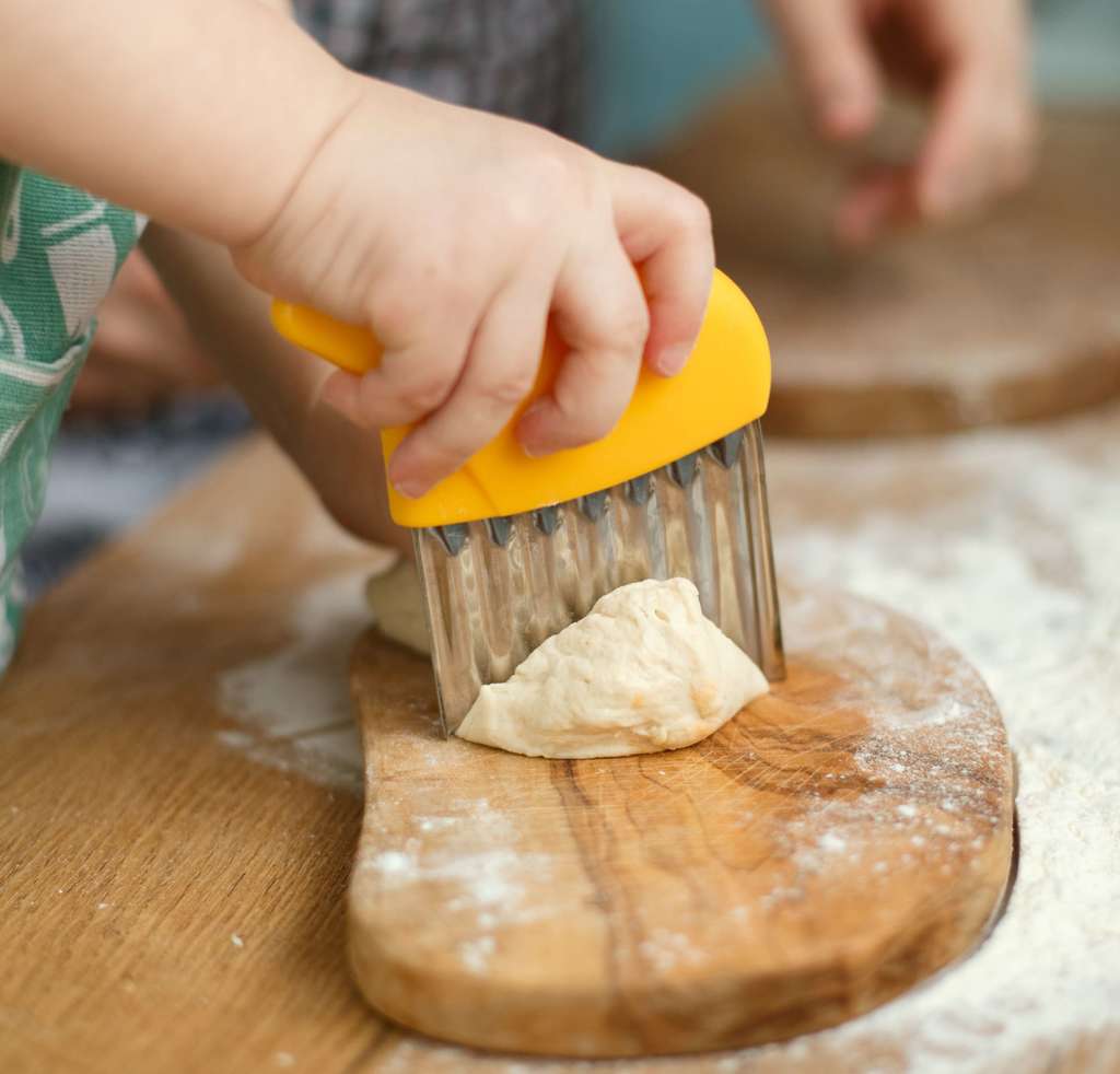 Фигурный нож