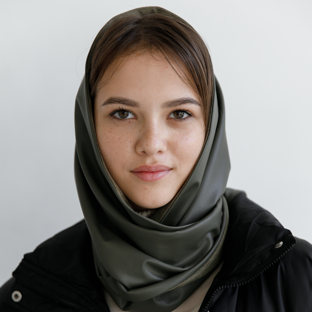 Косынка из искусственной кожи