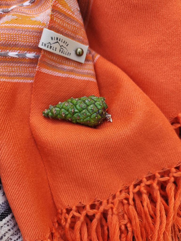 Шарф из шерсти мериноса Tangerine Tango