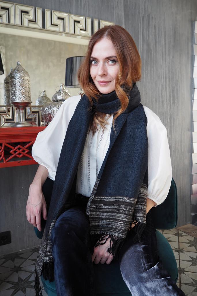 Шарф из шерсти яка Черничные Ночи