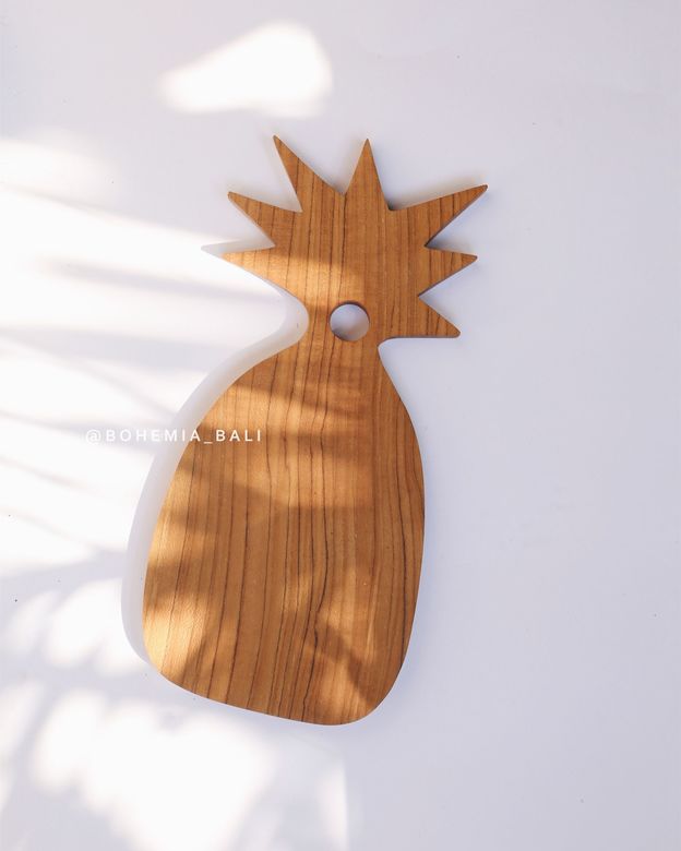 Разделочная доска из дерева тик