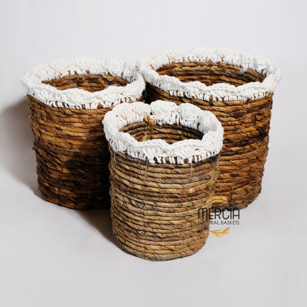 Basket banana leaf  + macrame 86