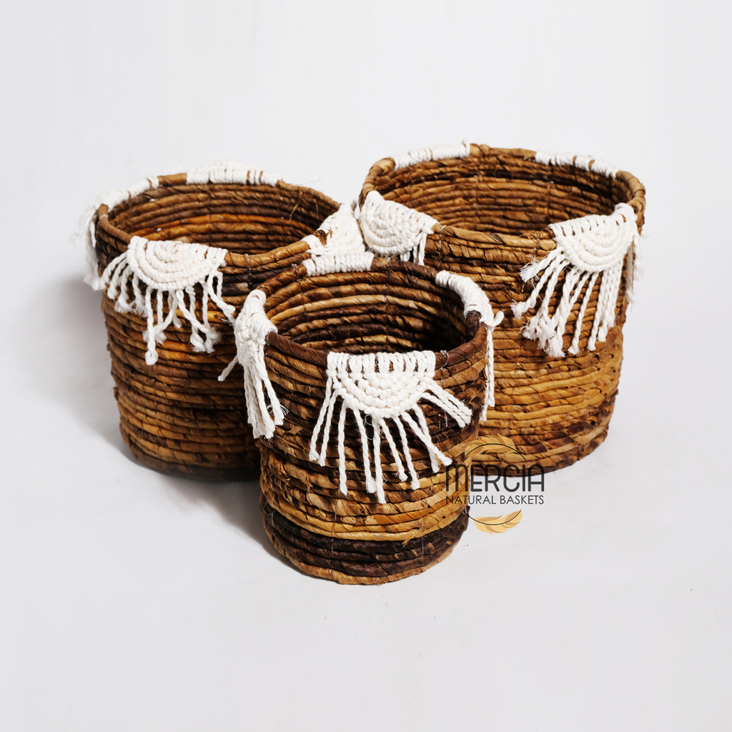 Basket banana leaf  + macrame 89