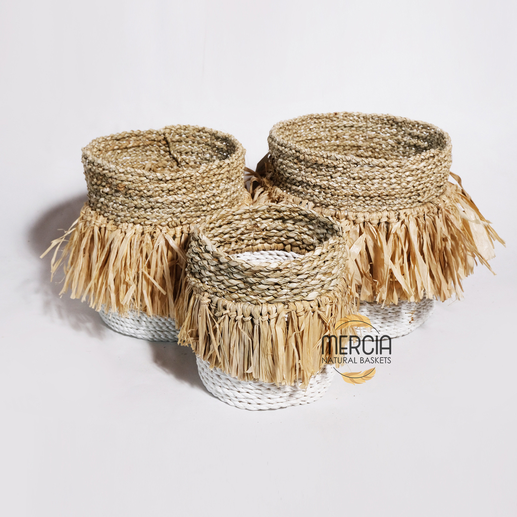 Basket sea grass + pineapple leaves 92