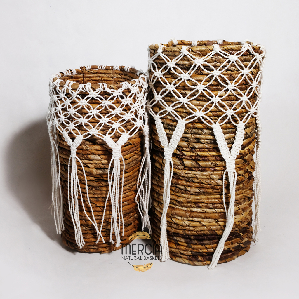 Banana leaf + macrame 95