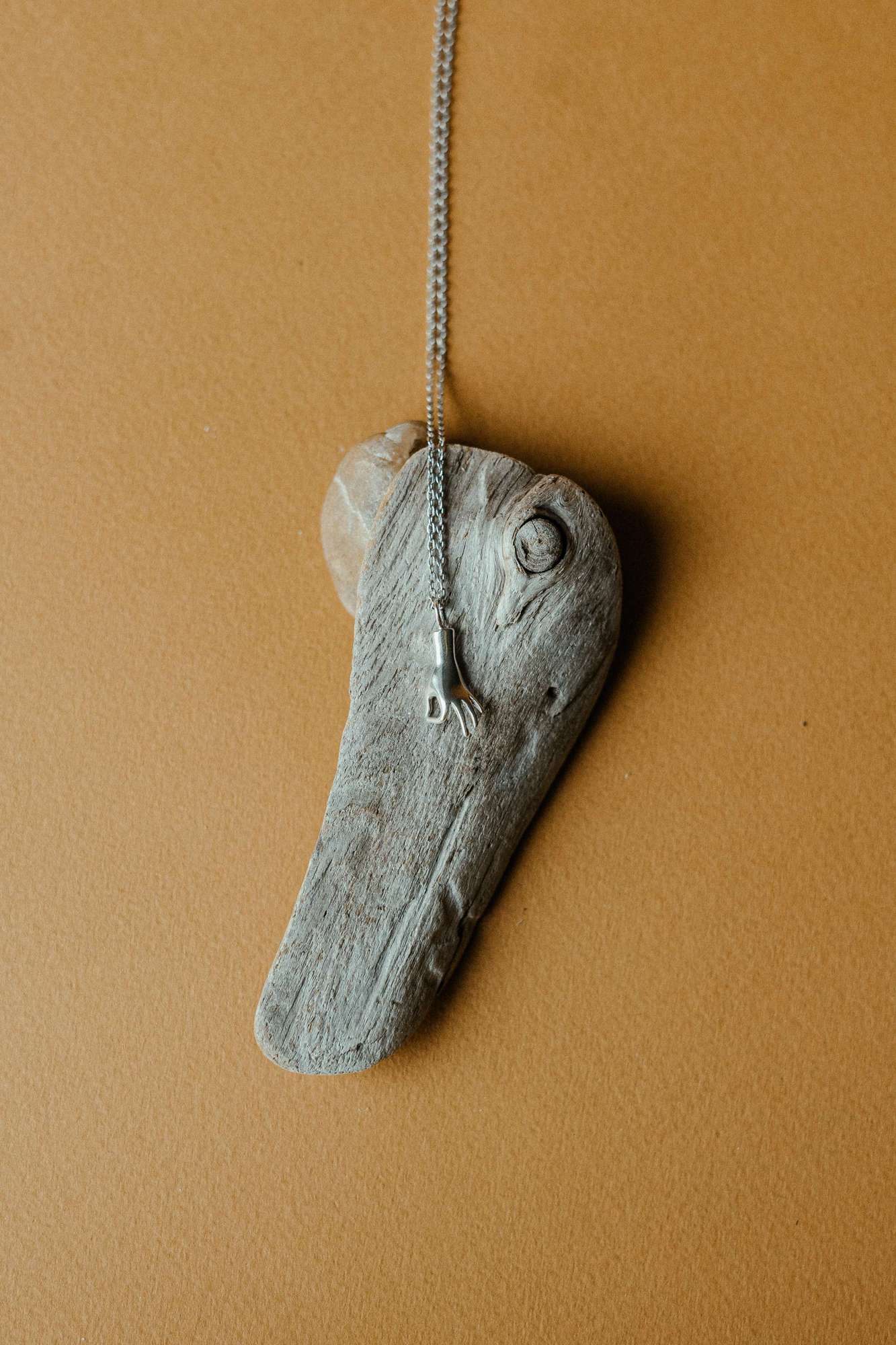 Кулон Мантра