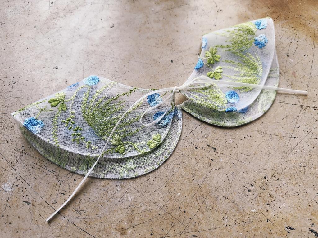 Кружевной воротник с цветочной вышивкой/ Lace collar with floral embroidery