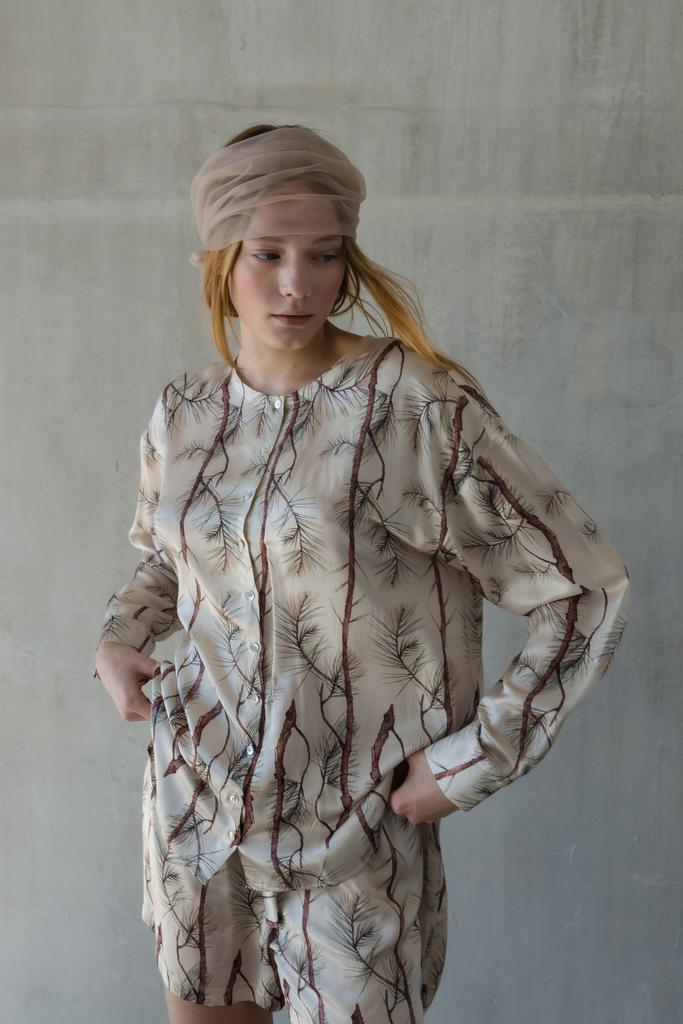 Шелковая рубашка с принтом Веточки/Silk shirt with Twigs print
