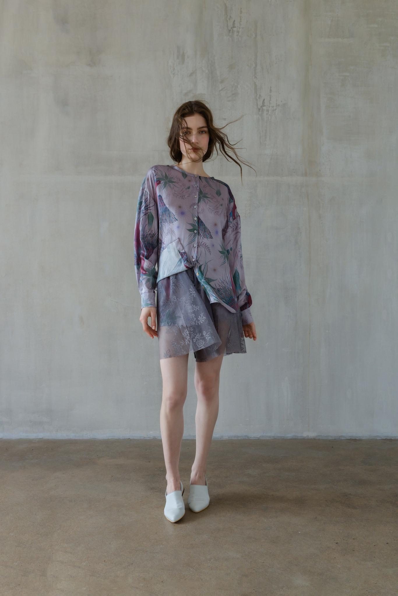 Шелковая рубашка с принтом Феникс/Silk shirt with Phoenix print