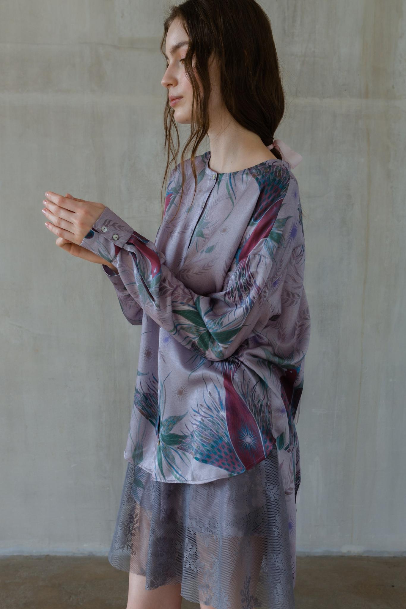Шелковая рубашка с принтом Феникс/Silk shirt with Phoenix print