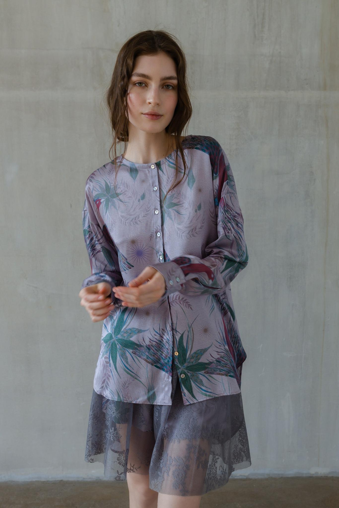 Шелковая рубашка с принтом Феникс/Silk shirt with Phoenix print