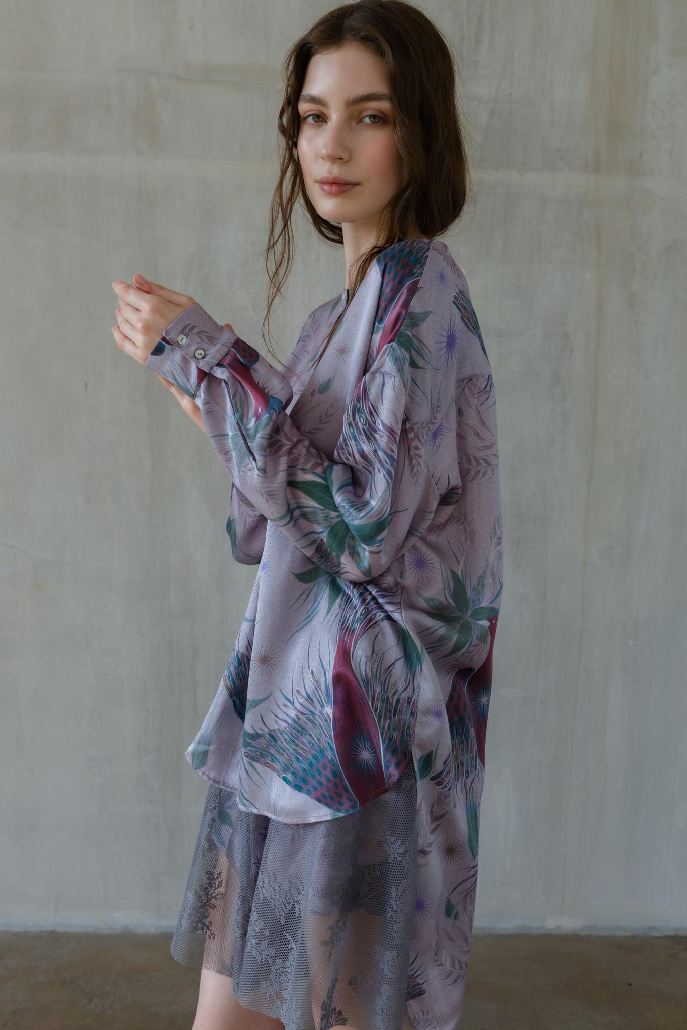 Шелковая рубашка с принтом Феникс/Silk shirt with Phoenix print