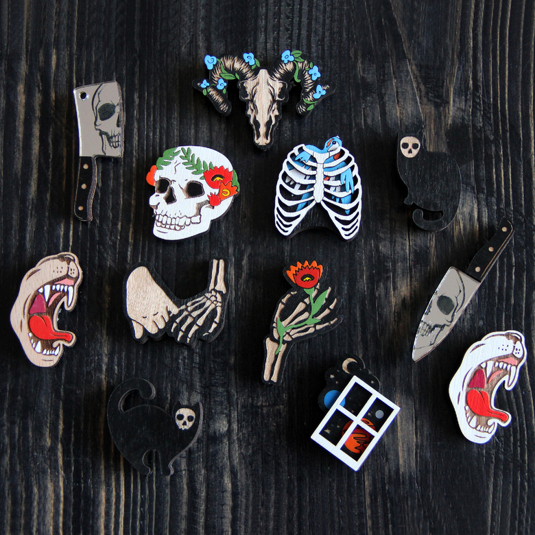 Брошь "НОЧЬ ЗА ОКНОМ"