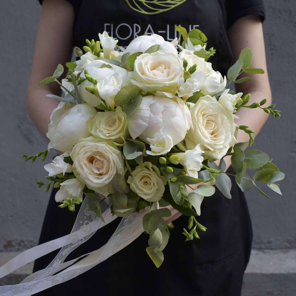 Букет невесты "Простая классика"